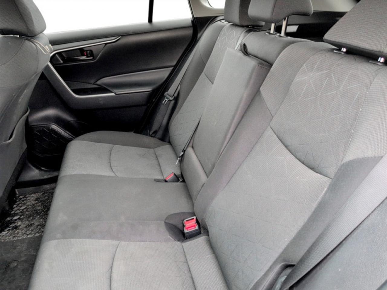 2024 Toyota RAV4 LE  **CLEAN CARFAX** Photo