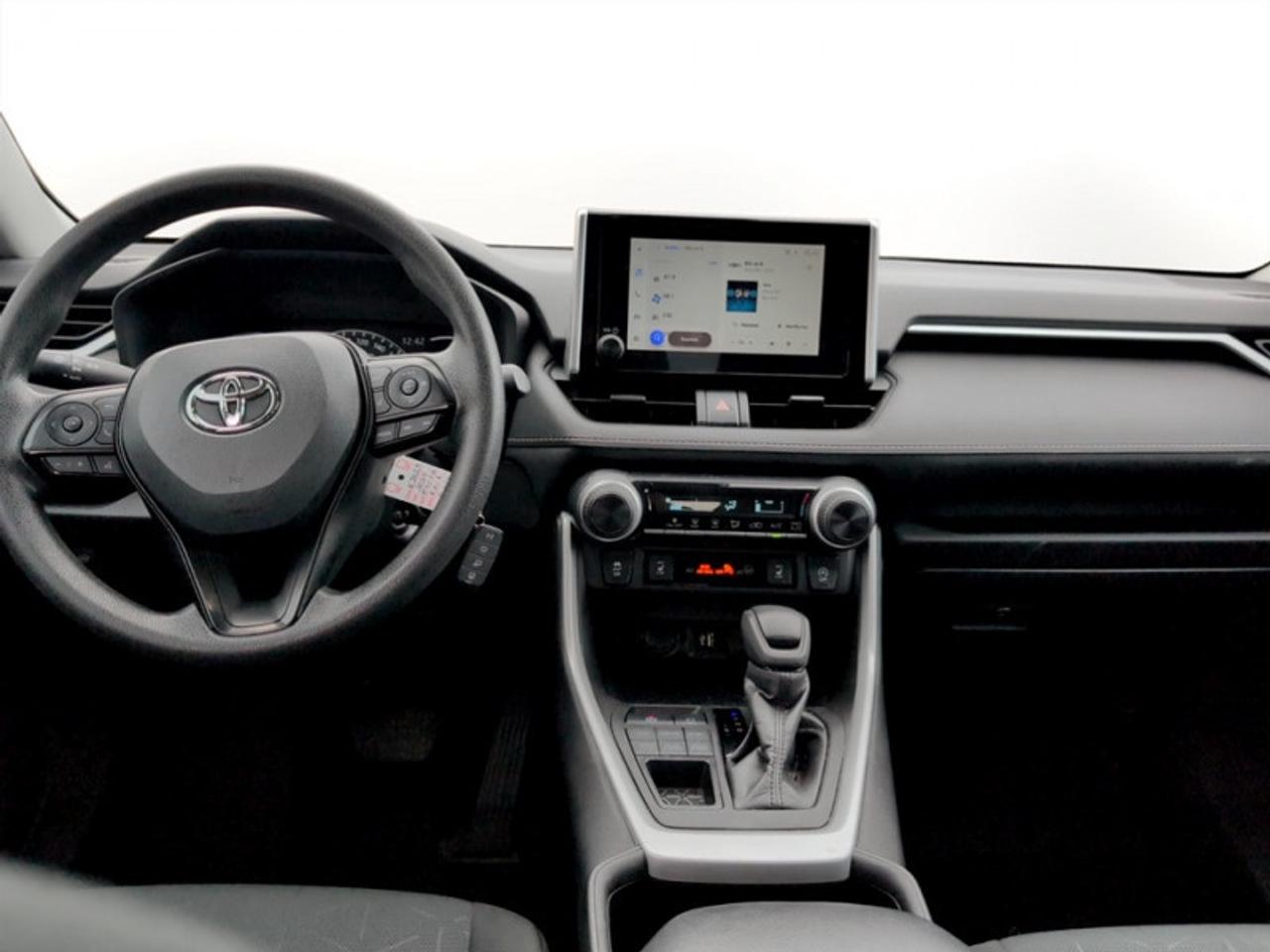 2024 Toyota RAV4 LE  **CLEAN CARFAX** Photo