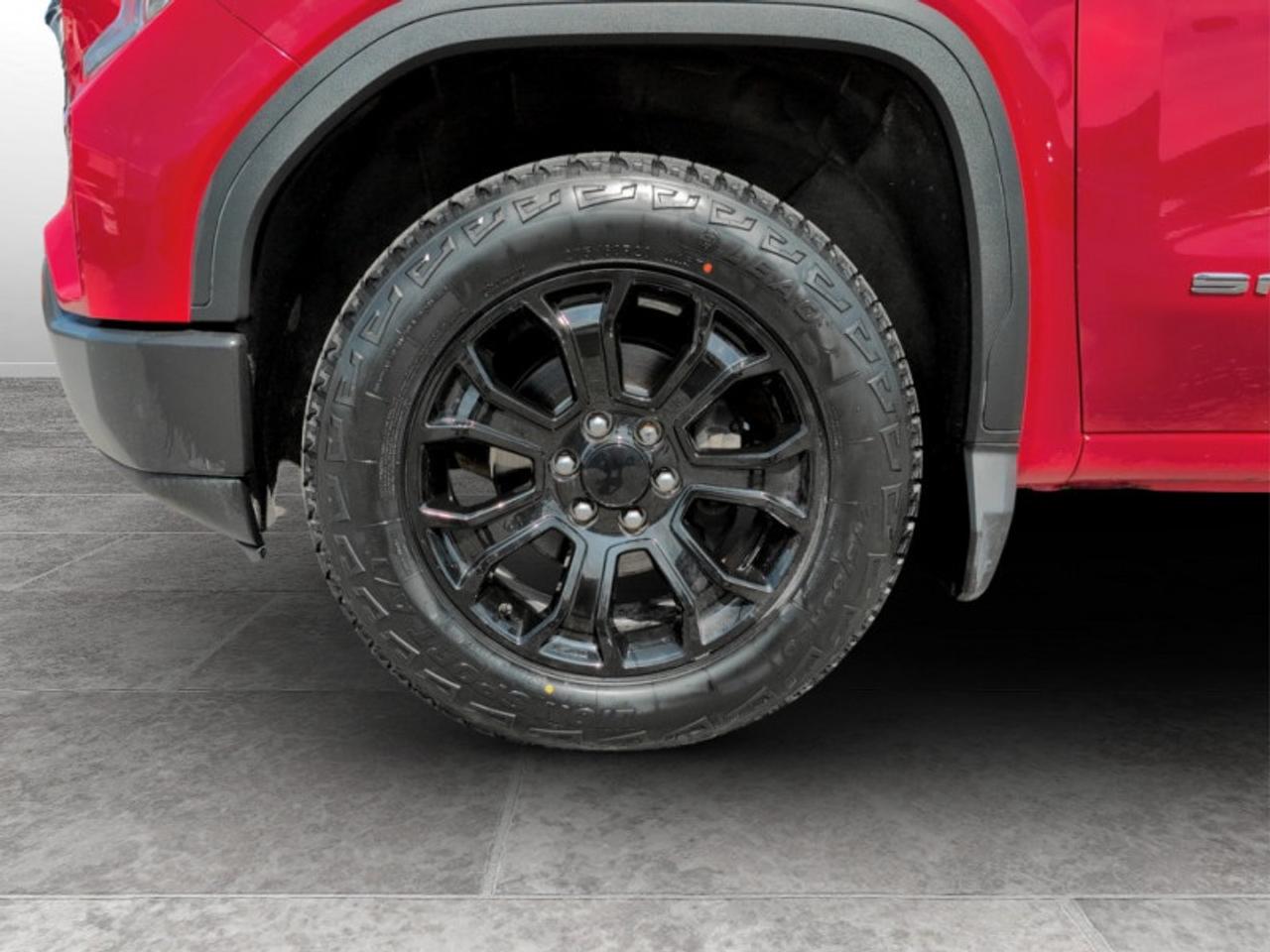 2019 GMC Sierra 1500 w/X31 Off-Road Pkg  **TOW PKG** Photo