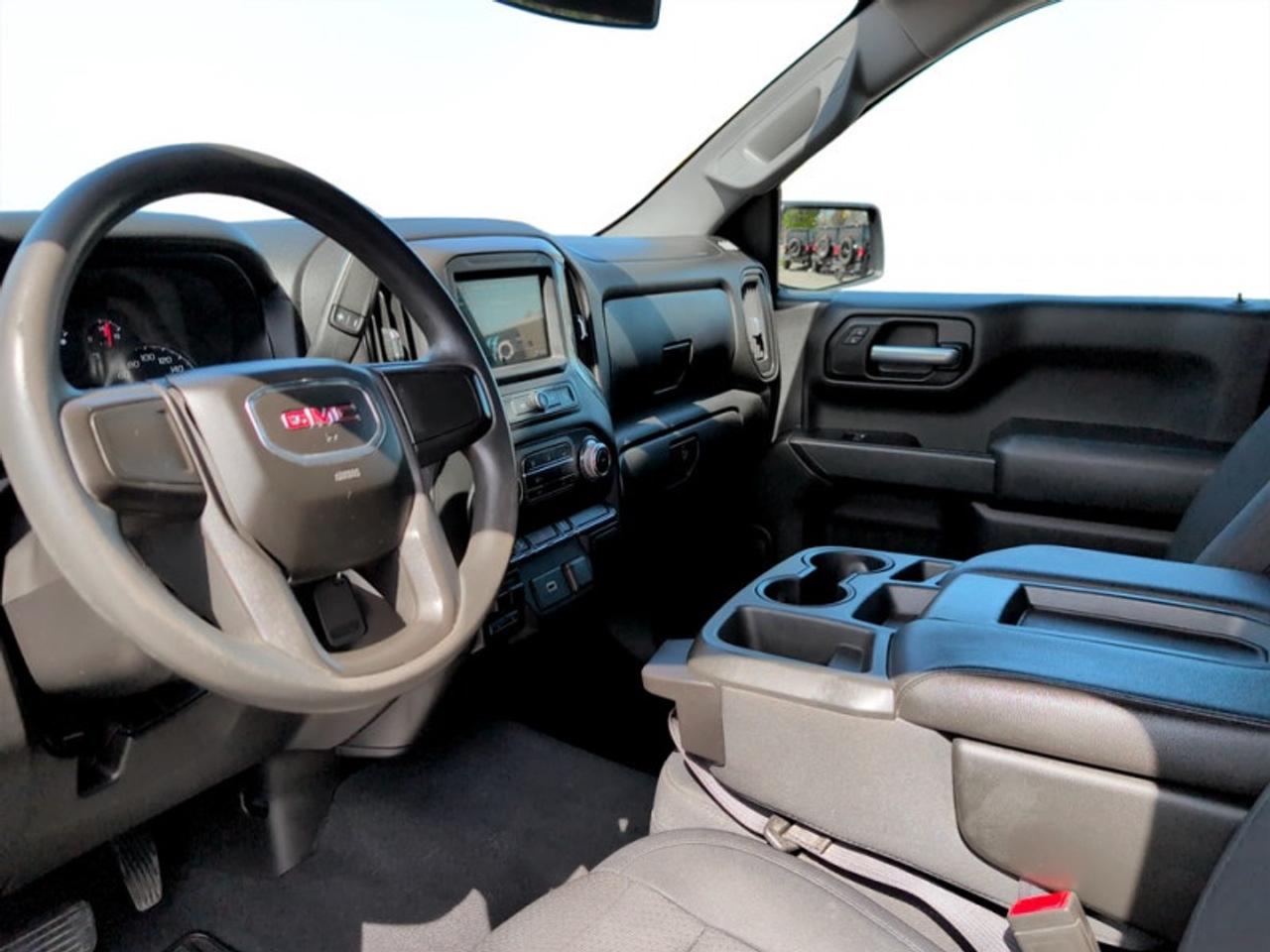 2019 GMC Sierra 1500 w/X31 Off-Road Pkg  **TOW PKG** Photo