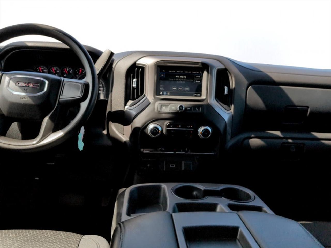 2019 GMC Sierra 1500 w/X31 Off-Road Pkg  **TOW PKG** Photo