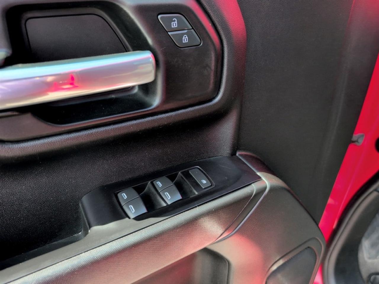 2019 GMC Sierra 1500 w/X31 Off-Road Pkg  **TOW PKG** Photo