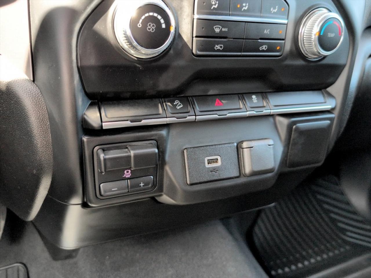 2019 GMC Sierra 1500 w/X31 Off-Road Pkg  **TOW PKG** Photo