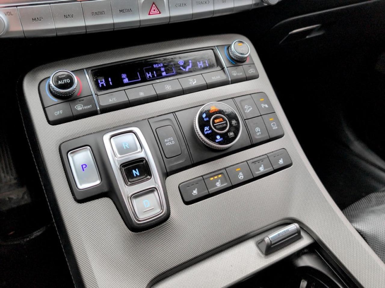 2021 Hyundai PALISADE Ultimate Calligraphy  **CARPLAY** Photo