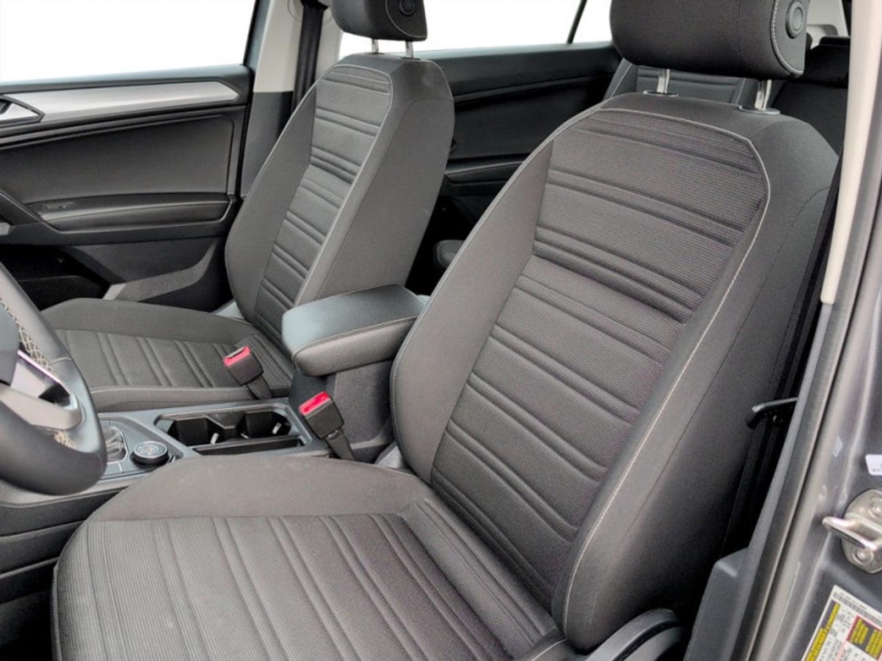 2024 Volkswagen Tiguan Trendline w/Third Row Pkg  *CLEAN CF* Photo