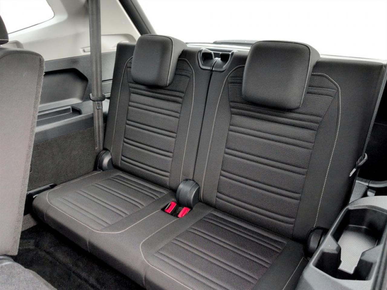 2024 Volkswagen Tiguan Trendline w/Third Row Pkg  *CLEAN CF* Photo