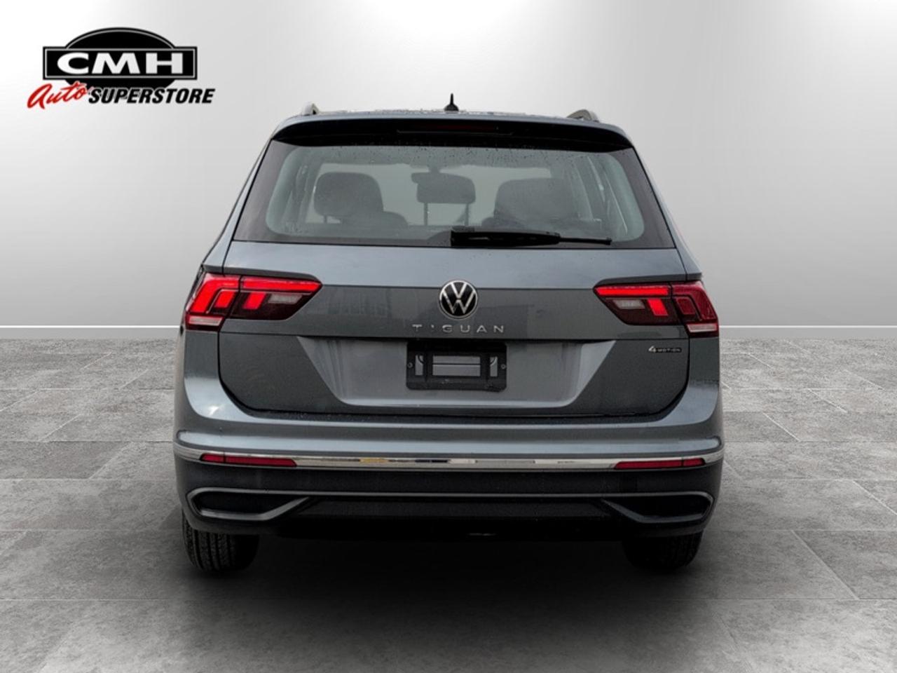 2024 Volkswagen Tiguan Trendline w/Third Row Pkg  *CLEAN CF* Photo2