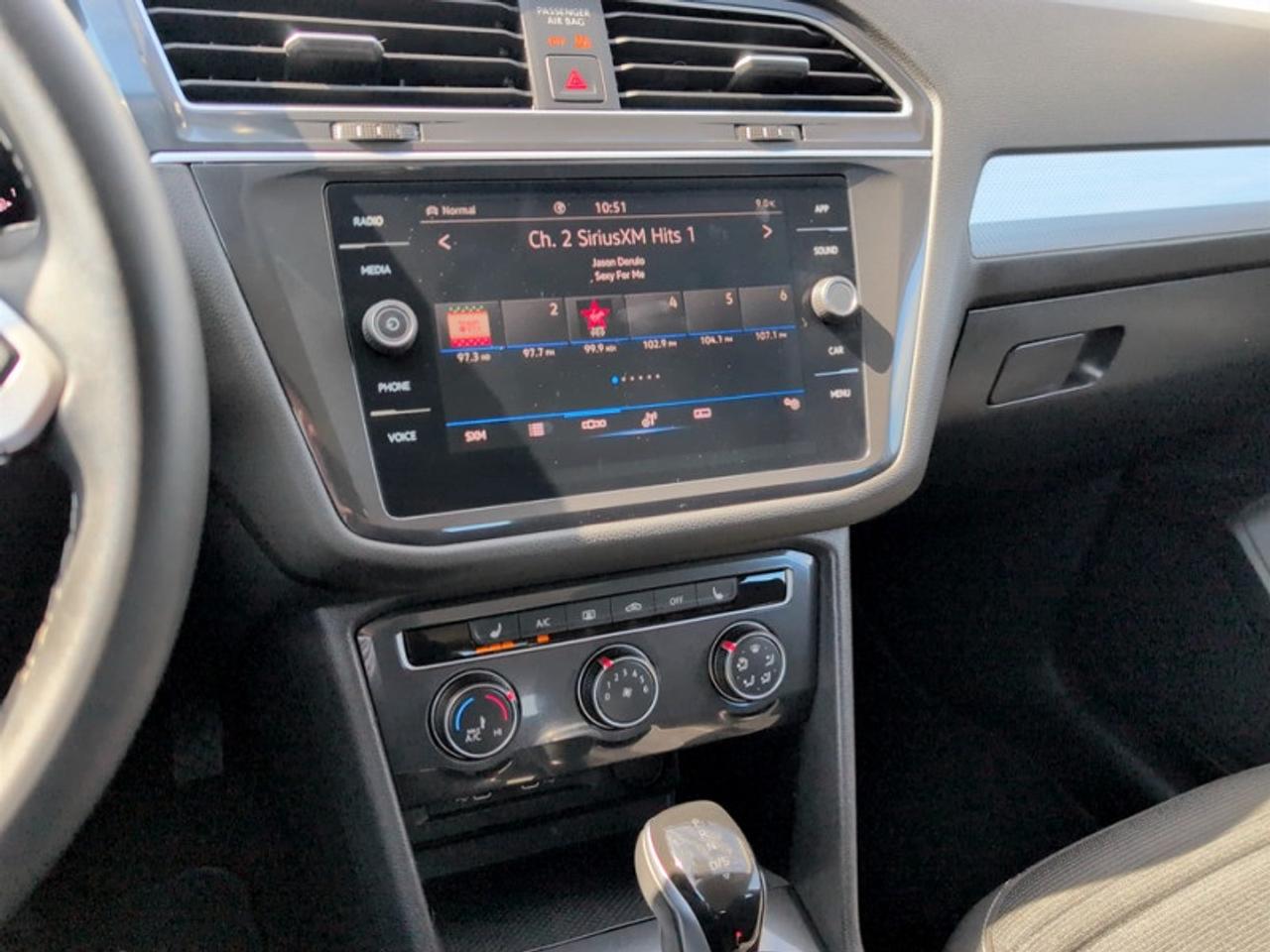 2024 Volkswagen Tiguan Trendline  **APPLE CP - HTD SW** Photo