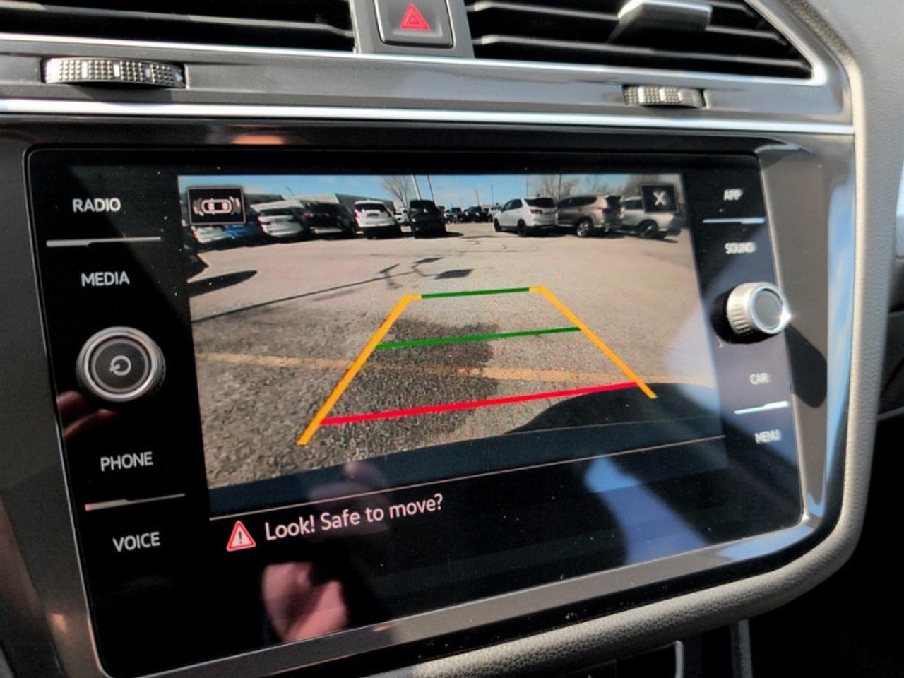 2024 Volkswagen Tiguan Trendline  **APPLE CP - HTD SW** Photo
