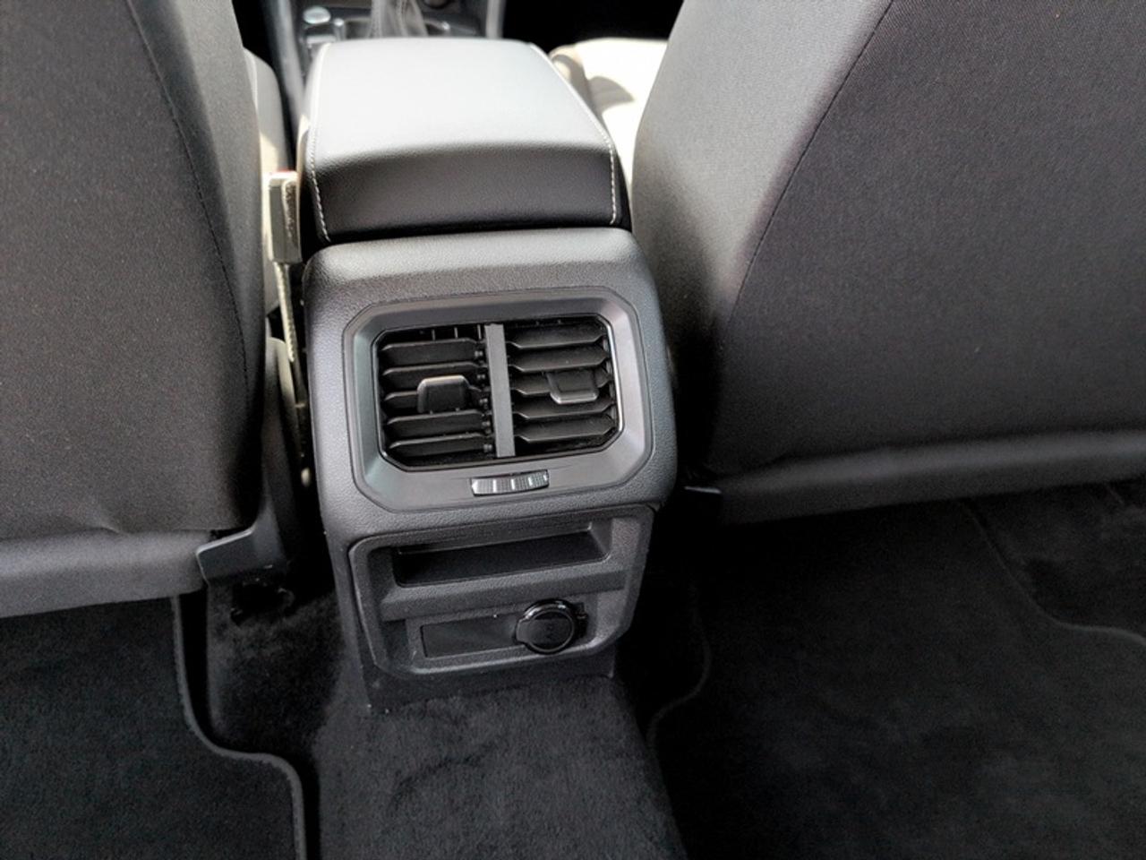 2024 Volkswagen Tiguan Trendline  **APPLE CP - HTD SW** Photo