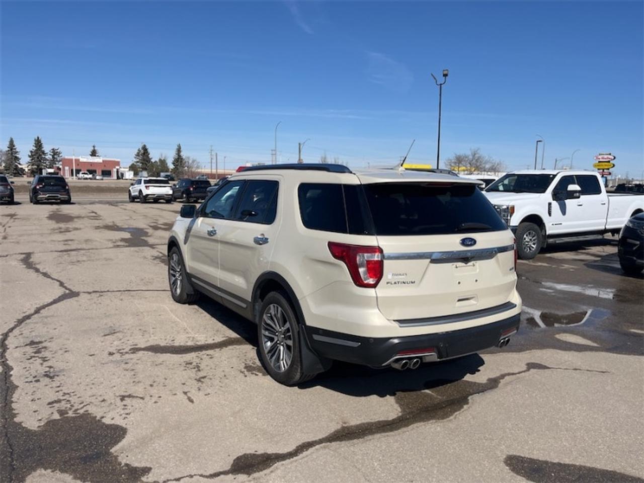 2018 Ford Explorer Platinum  - Sunroof -  Navigation Photo5