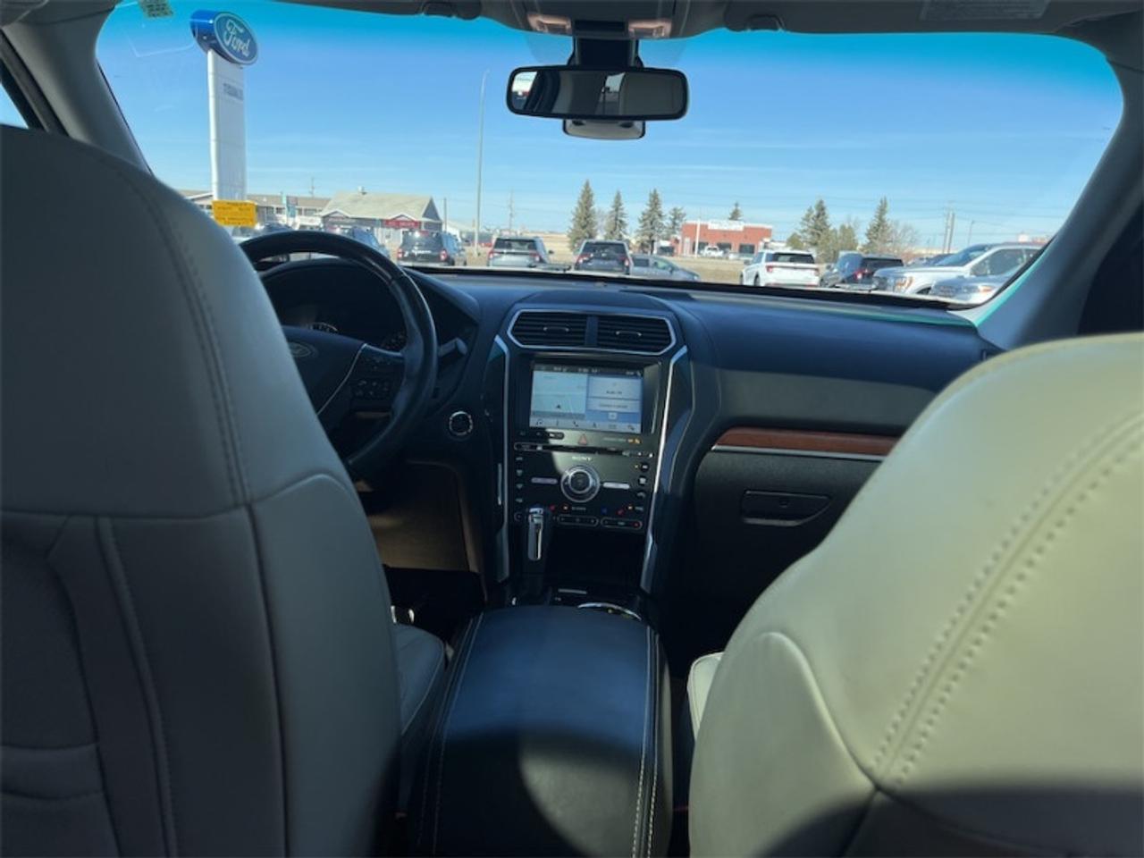 2018 Ford Explorer Platinum  - Sunroof -  Navigation Photo5