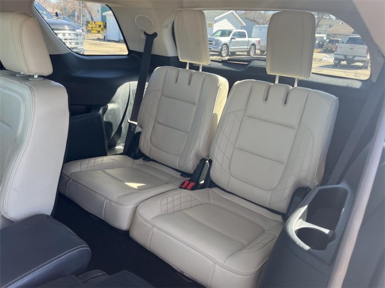 2018 Ford Explorer Platinum  - Sunroof -  Navigation Photo5