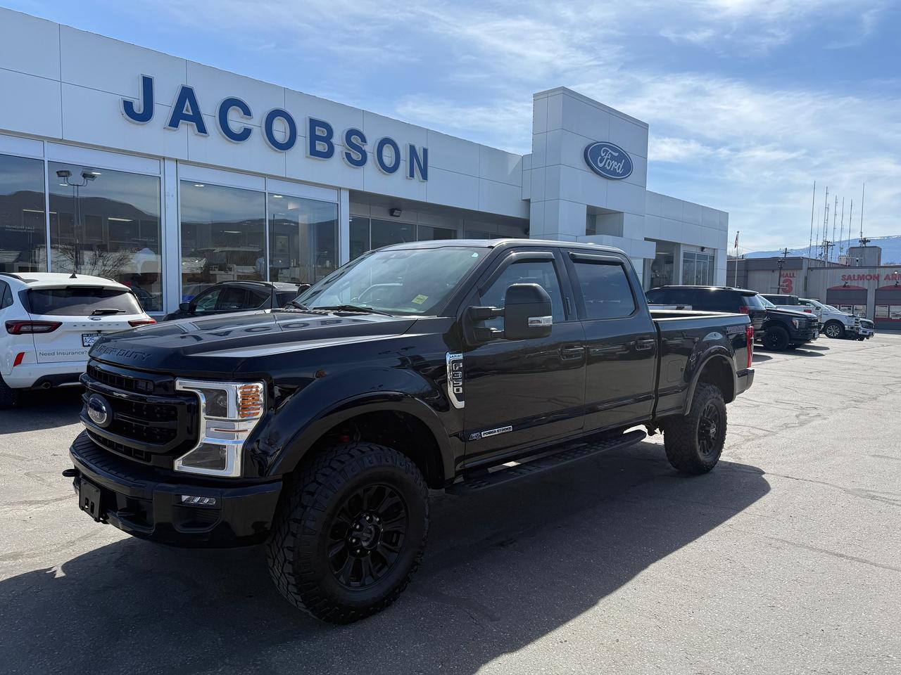 2022 Ford F-350 Super Duty Lariat Crew Cab 4WD