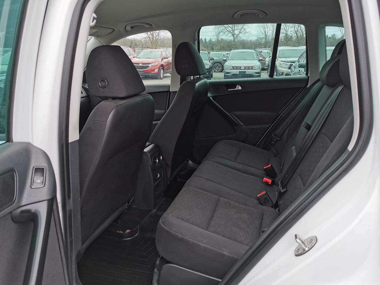 2015 Volkswagen Tiguan S Photo