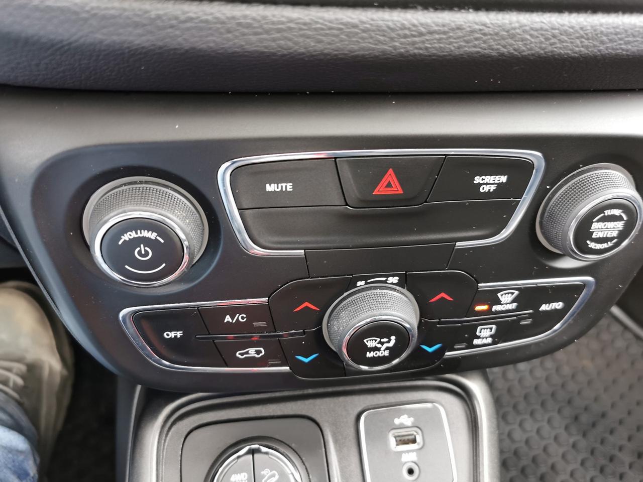 2018 Jeep Compass Trailhawk Photo