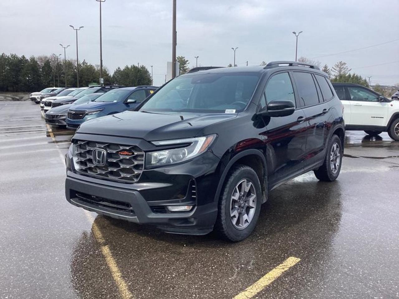 2023 Honda Passport TrailSport AWD | Leather Seats | Heated Steering Wheel Photo