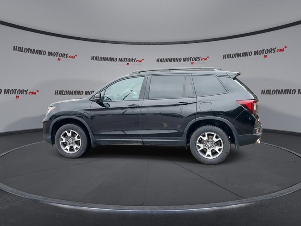 2023 Honda Passport TrailSport AWD | No accidents | Leather Seats Photo4