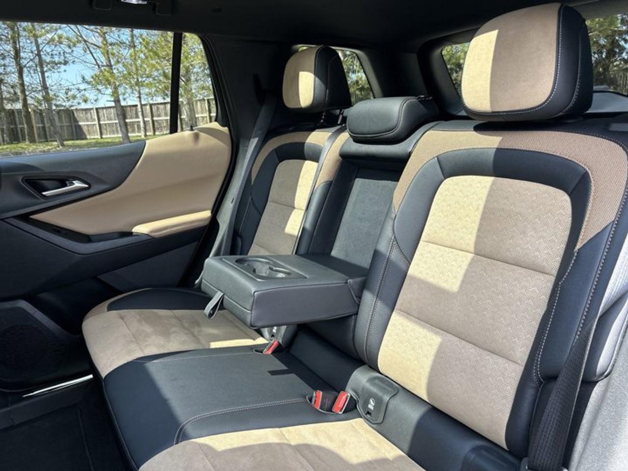 2026 Chevrolet Equinox ACTIV AWD | No accidents | Panoramic Sunroof Photo