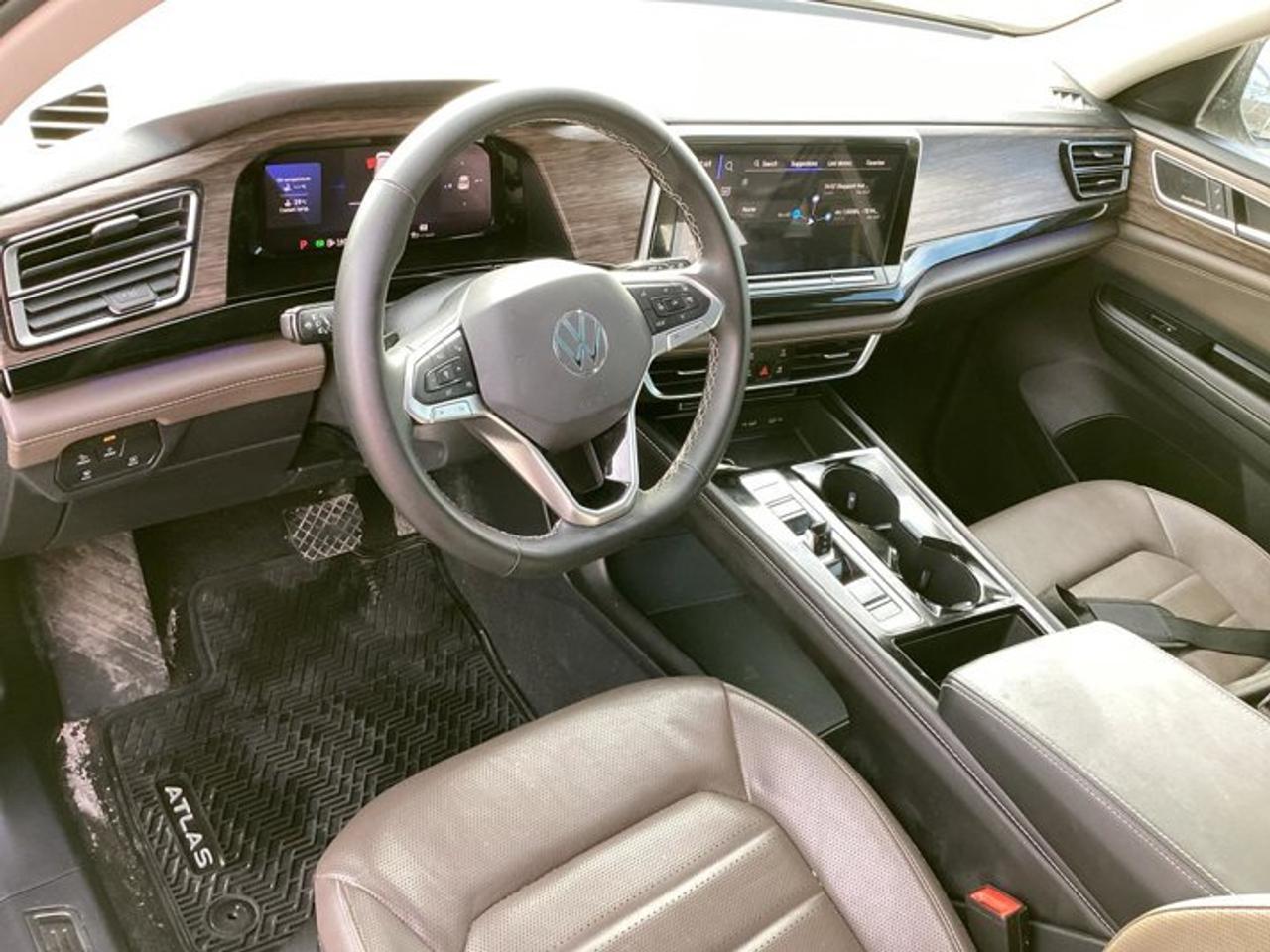 2024 Volkswagen Atlas Highline 2.0 TSI 4MOTION | No accidents |Ventilated Seats | Panoramic Roof Photo