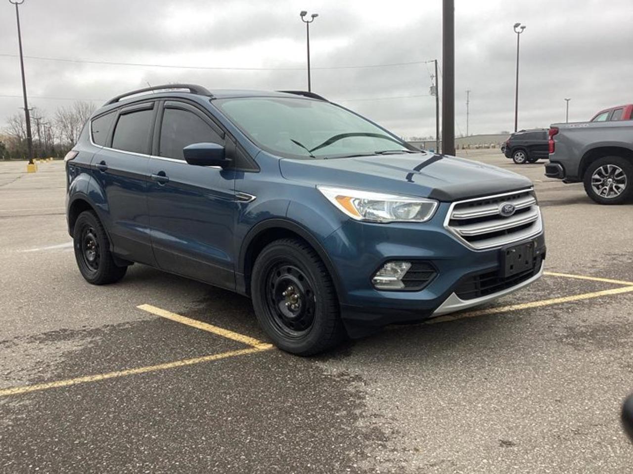 2018 Ford Escape SE 4WD Photo2