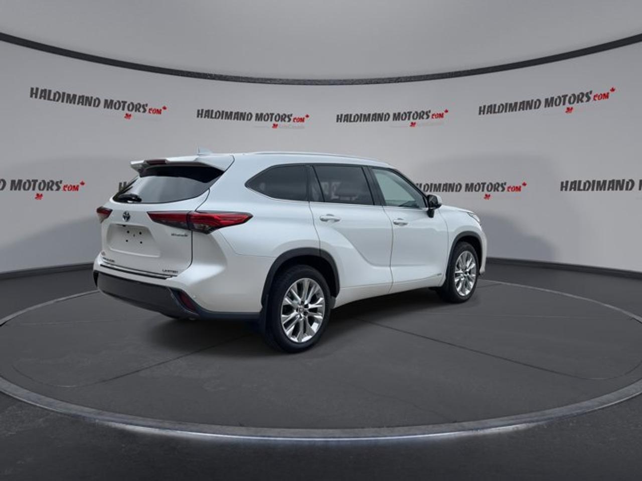 2023 Toyota Highlander Hybrid Limited AWD | No accidents | Panoramic Sunroof Photo