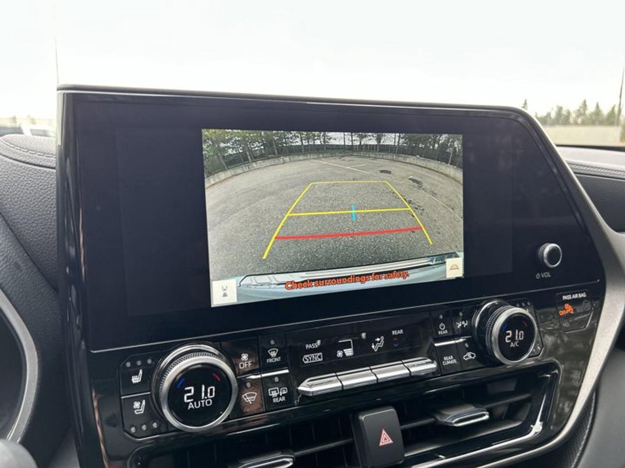 2023 Toyota Highlander Hybrid Limited AWD | No accidents | Panoramic Sunroof Photo