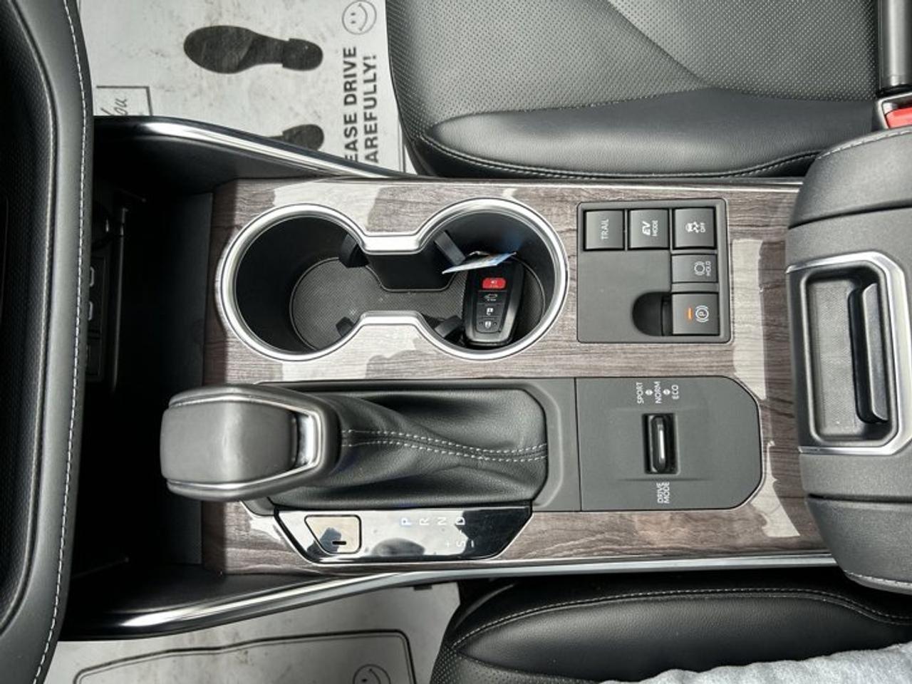 2023 Toyota Highlander Hybrid Limited AWD | No accidents | Panoramic Sunroof Photo