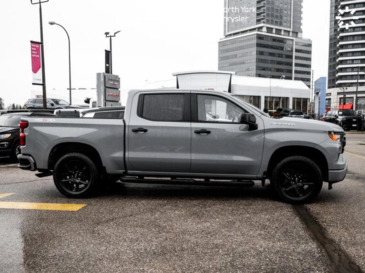 2024 Chevrolet Silverado 1500 Custom Photo4
