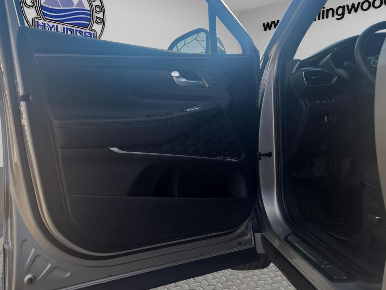 2023 Hyundai Santa Fe Ultimate Calligraphy Photo
