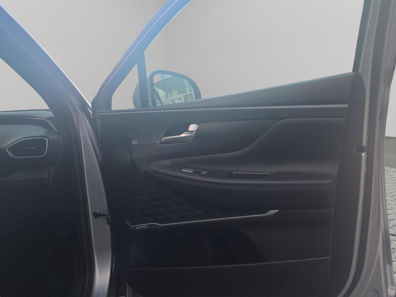 2023 Hyundai Santa Fe Ultimate Calligraphy Photo