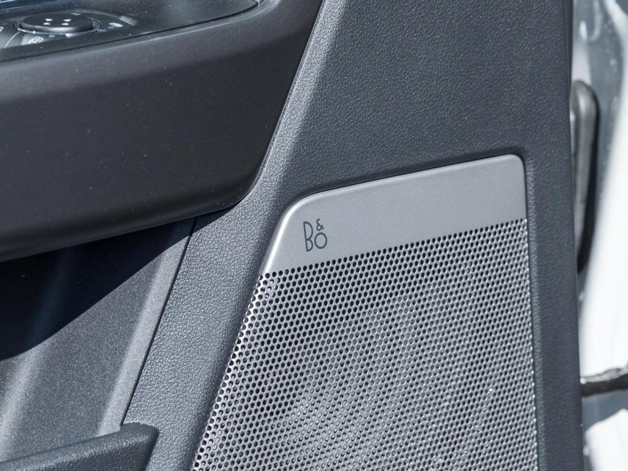 2025 Ford F-150 HYBRID LARIAT Photo