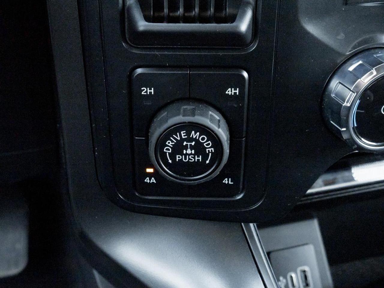 2025 Ford F-150 HYBRID LARIAT Photo
