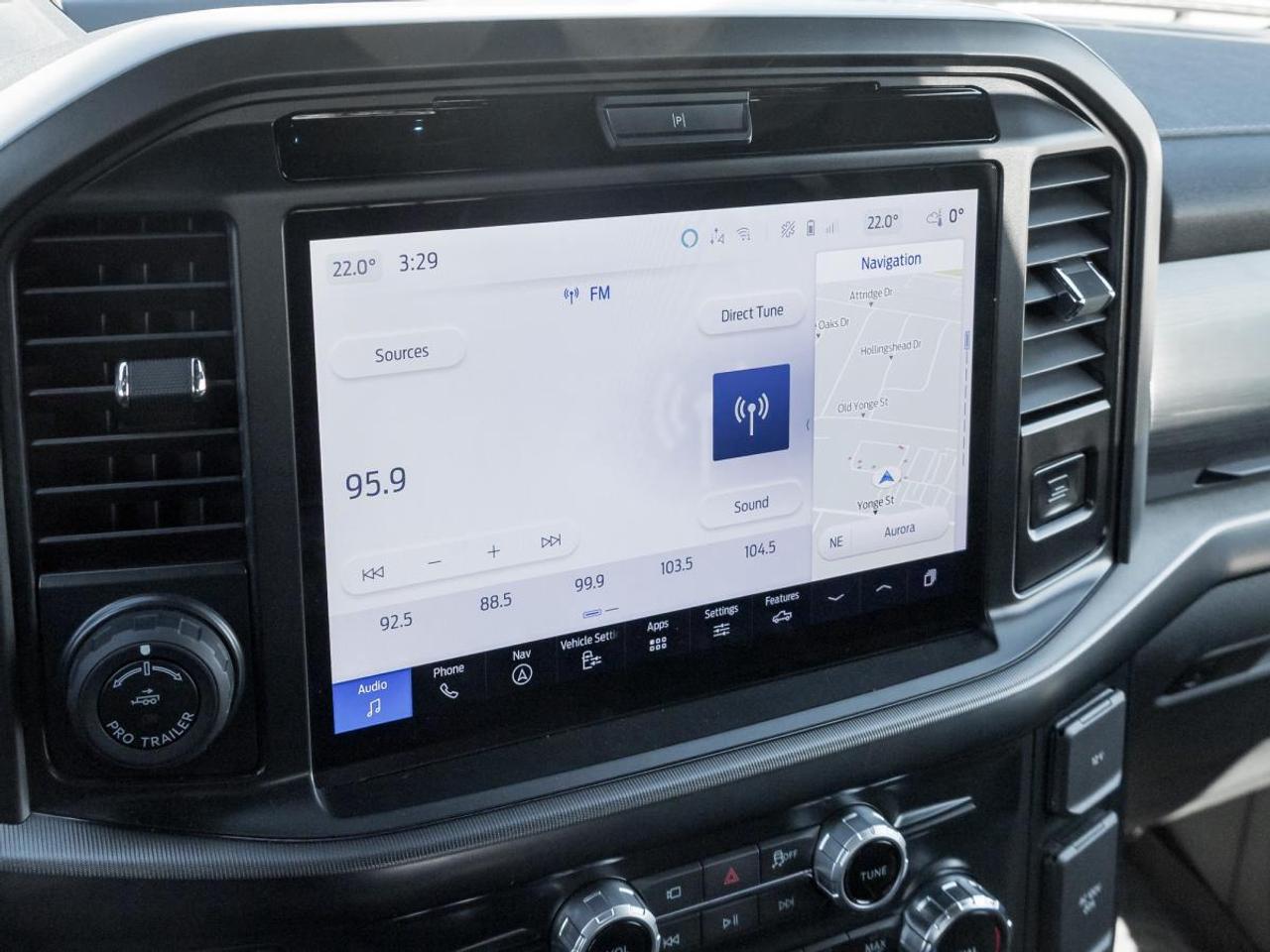 2025 Ford F-150 HYBRID LARIAT Photo