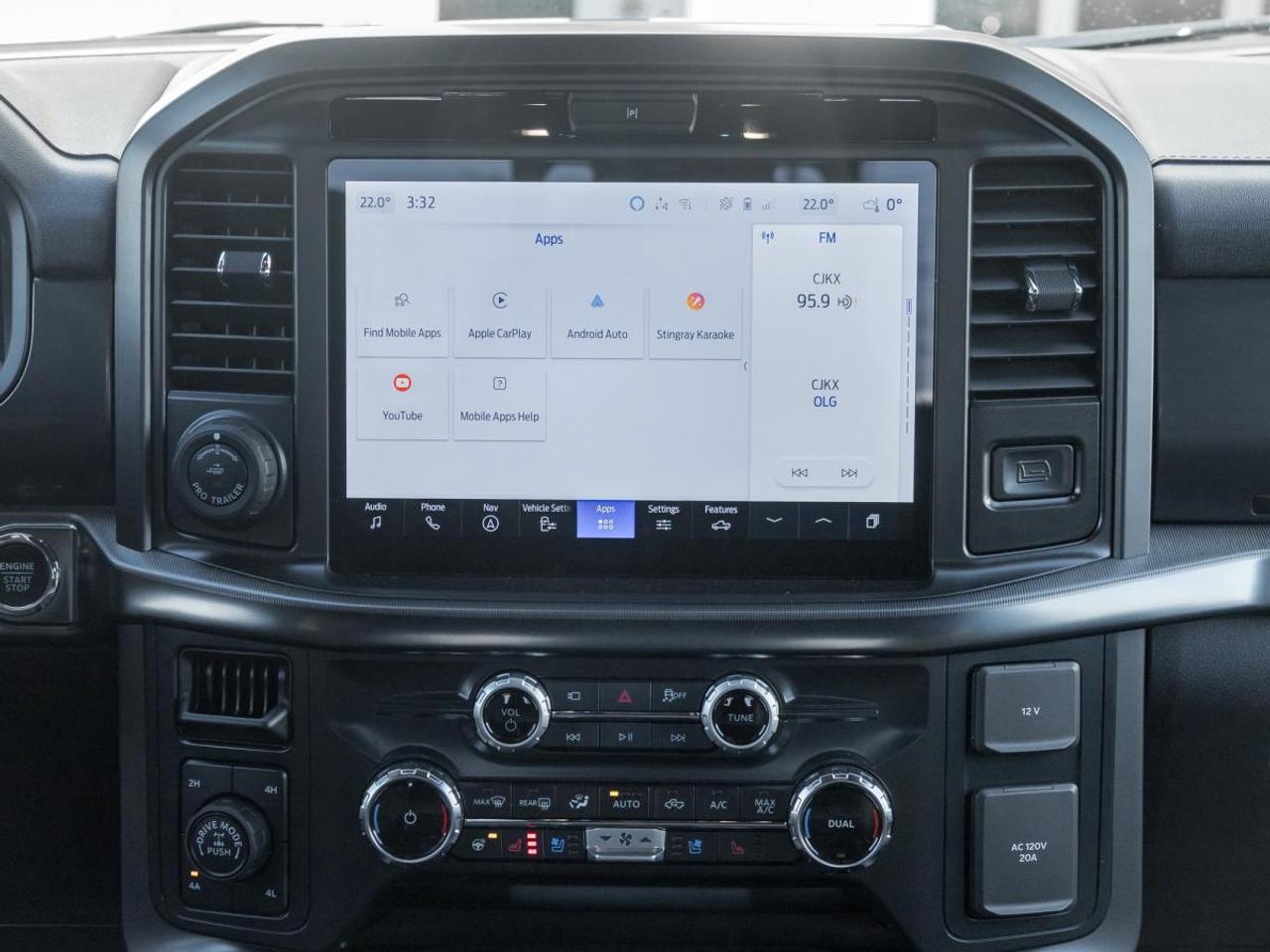 2025 Ford F-150 HYBRID LARIAT Photo