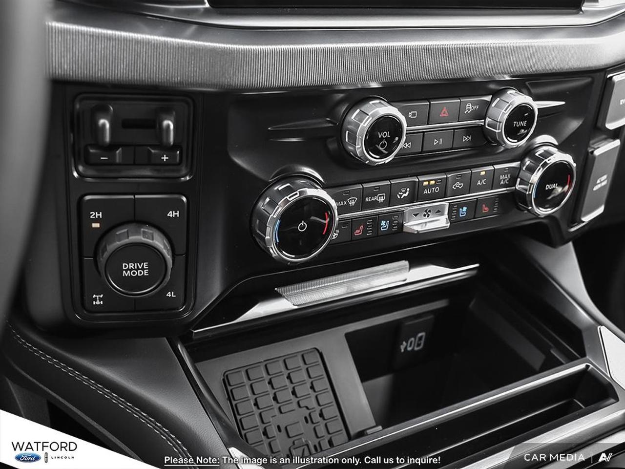 2026 Ford F-250 Super Duty SRW Platinum Photo