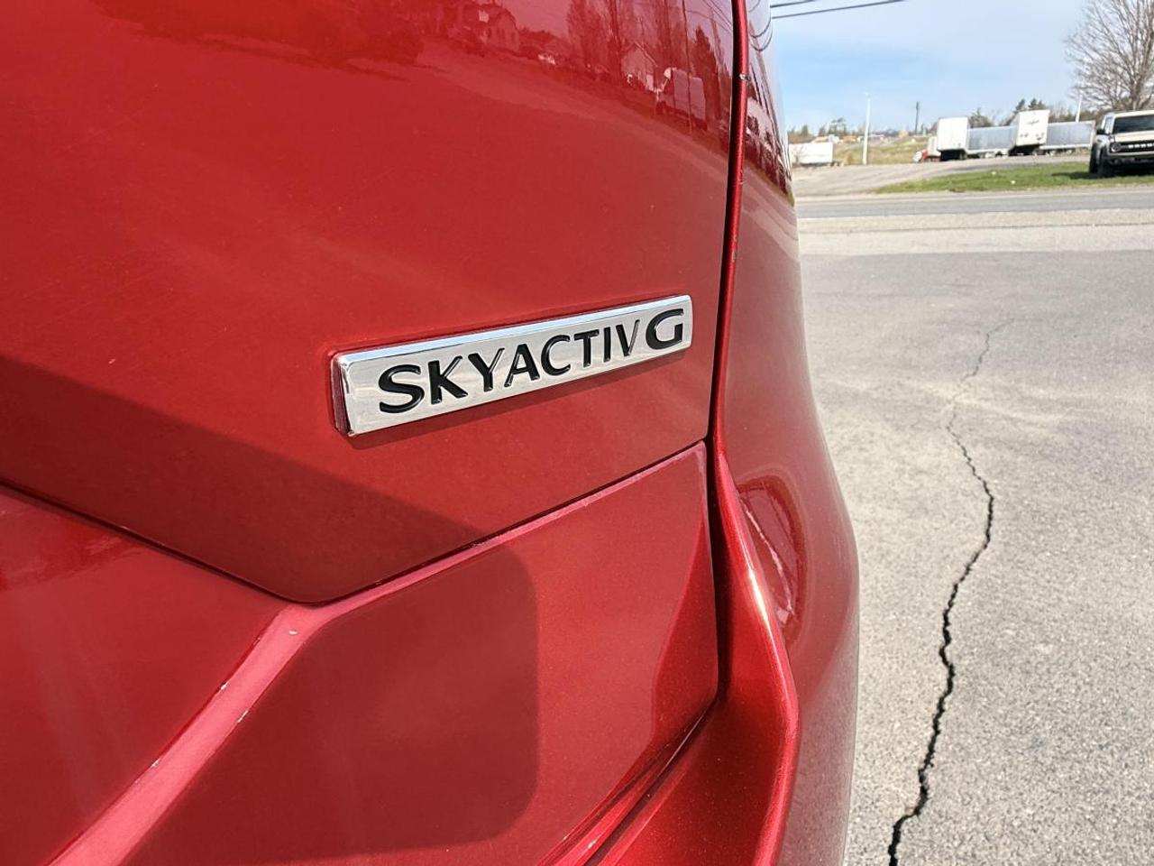 13855899