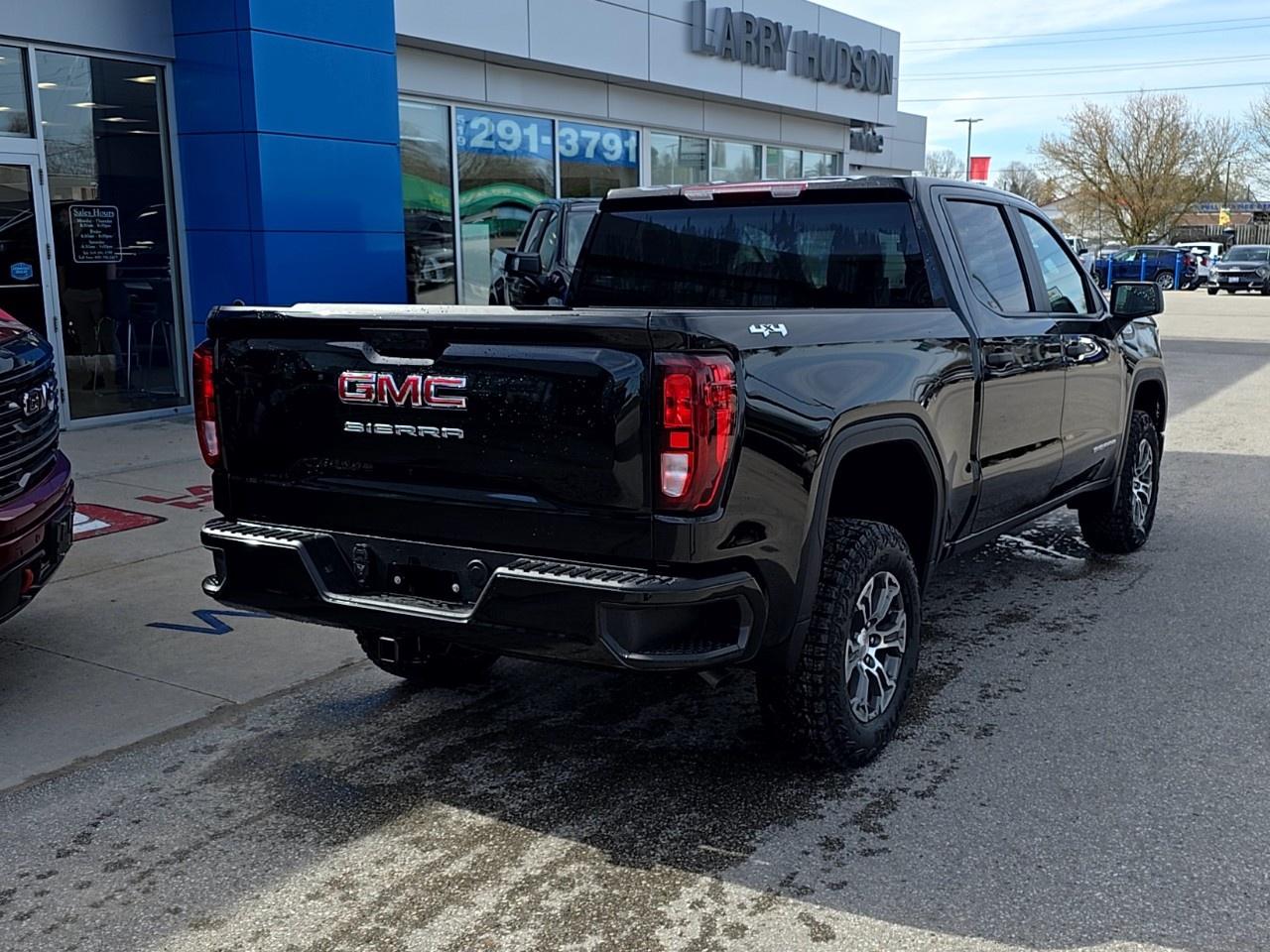 2026 GMC Sierra 1500 Crew Cab Short Box 4-Wheel Drive Pro Photo2