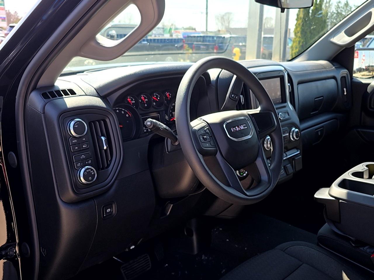 2026 GMC Sierra 1500 Crew Cab Short Box 4-Wheel Drive Pro Photo