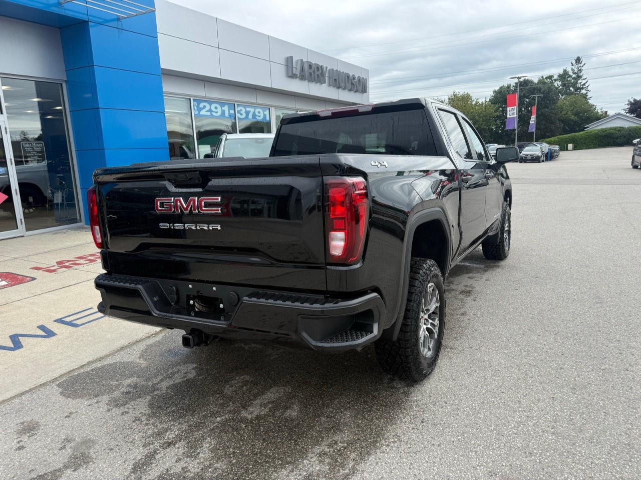 2026 GMC Sierra 1500 Crew Cab Short Box 4-Wheel Drive Pro Photo