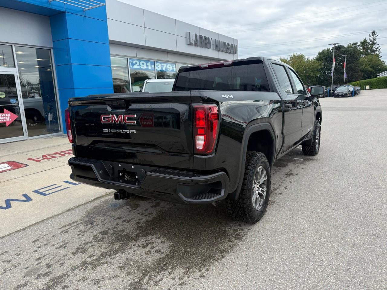 2026 GMC Sierra 1500 Crew Cab Short Box 4-Wheel Drive Pro Photo2
