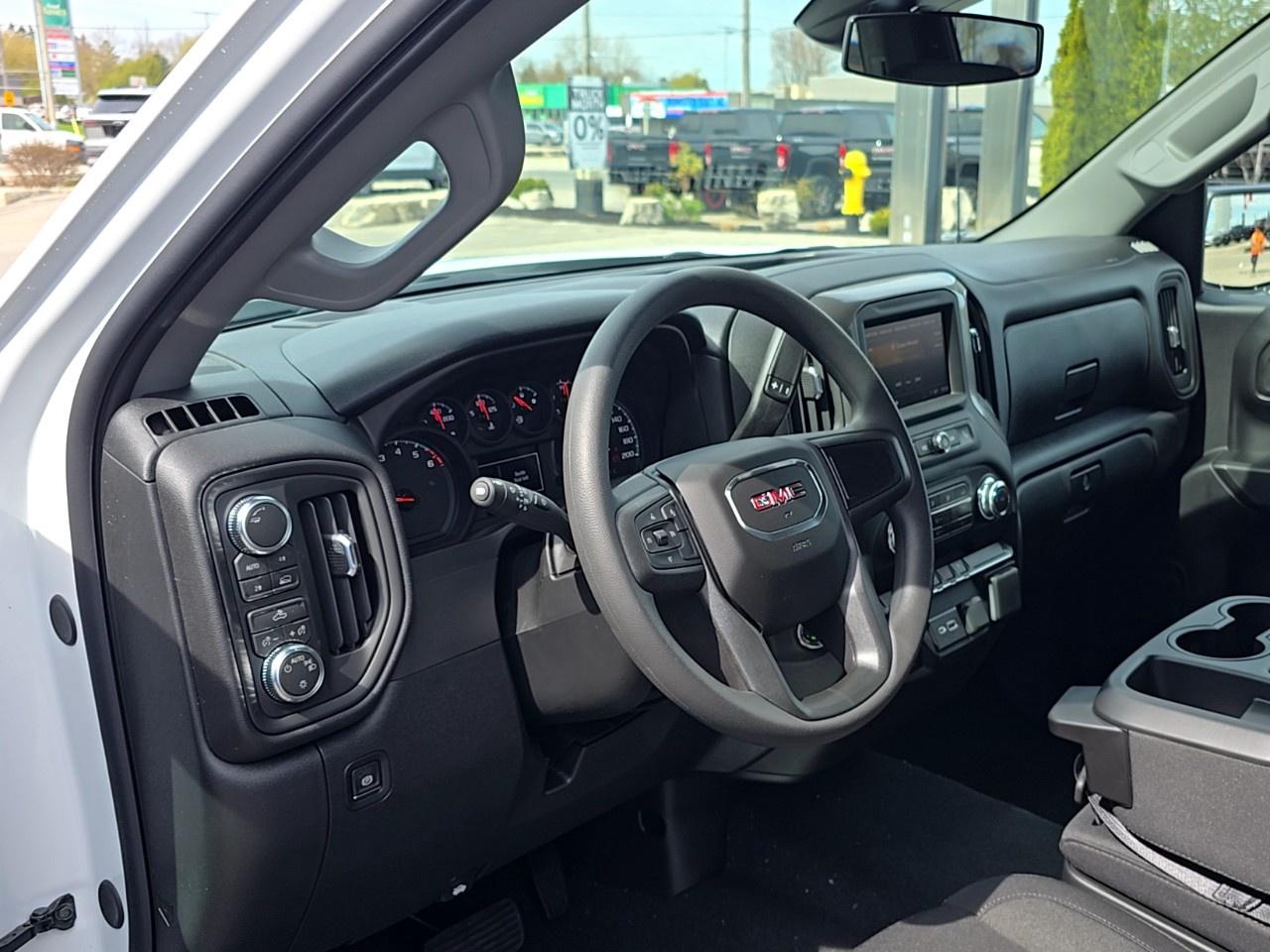 2026 GMC Sierra 1500 Crew Cab Short Box 4-Wheel Drive Pro Photo