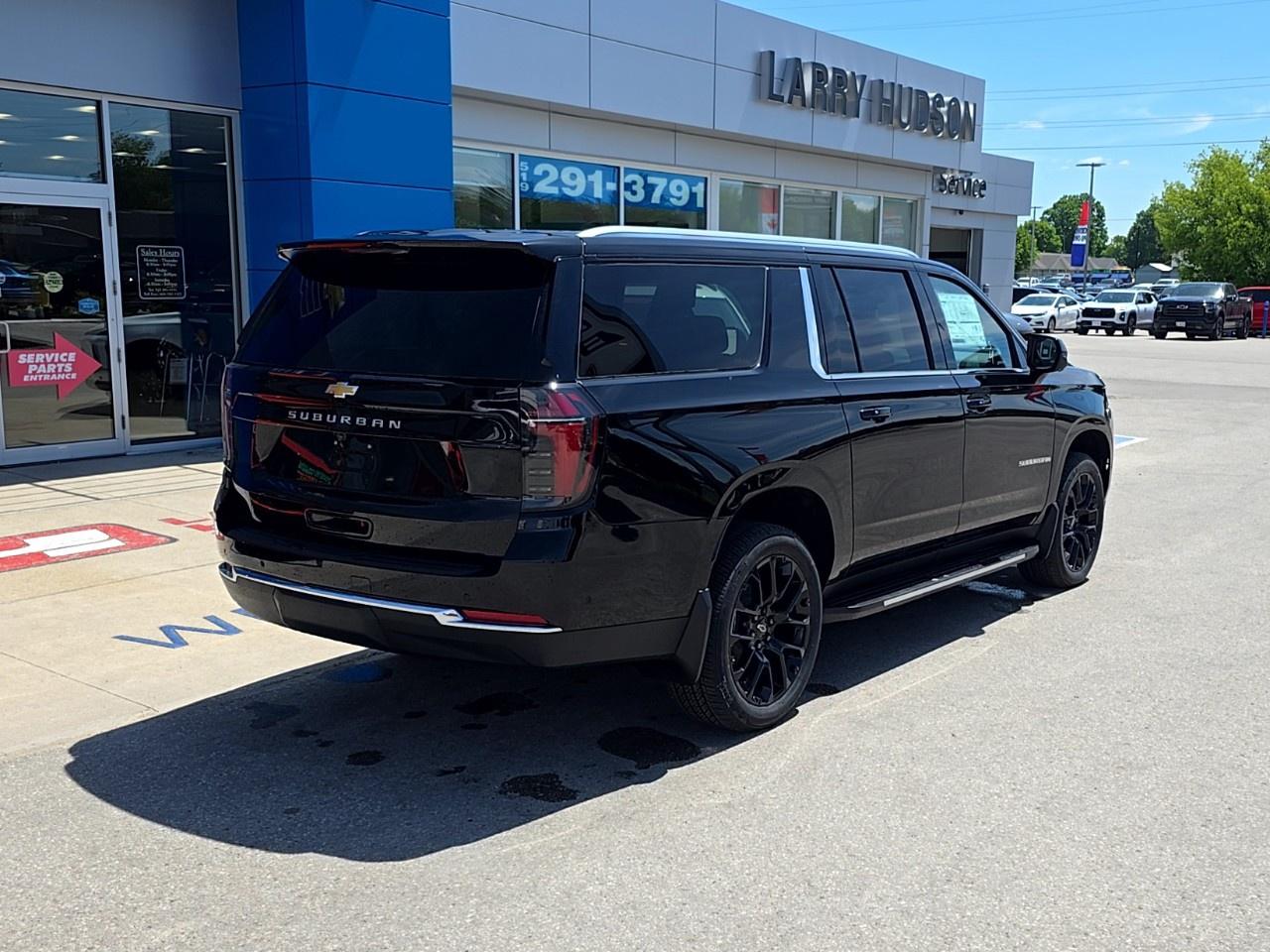 2026 Chevrolet Suburban 4WD 4dr LS Photo