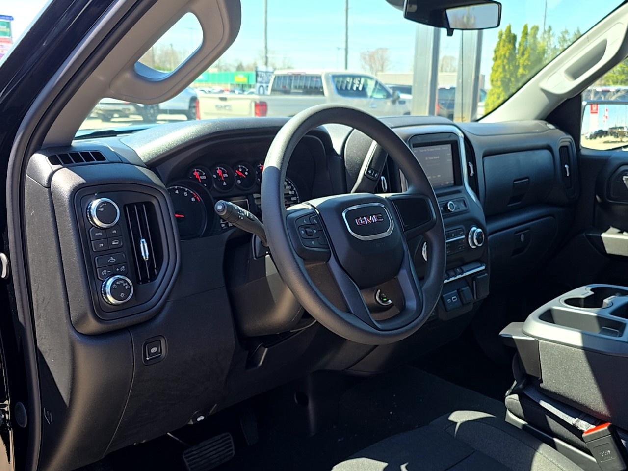 2026 GMC Sierra 1500 Crew Cab Short Box 4-Wheel Drive Pro Photo