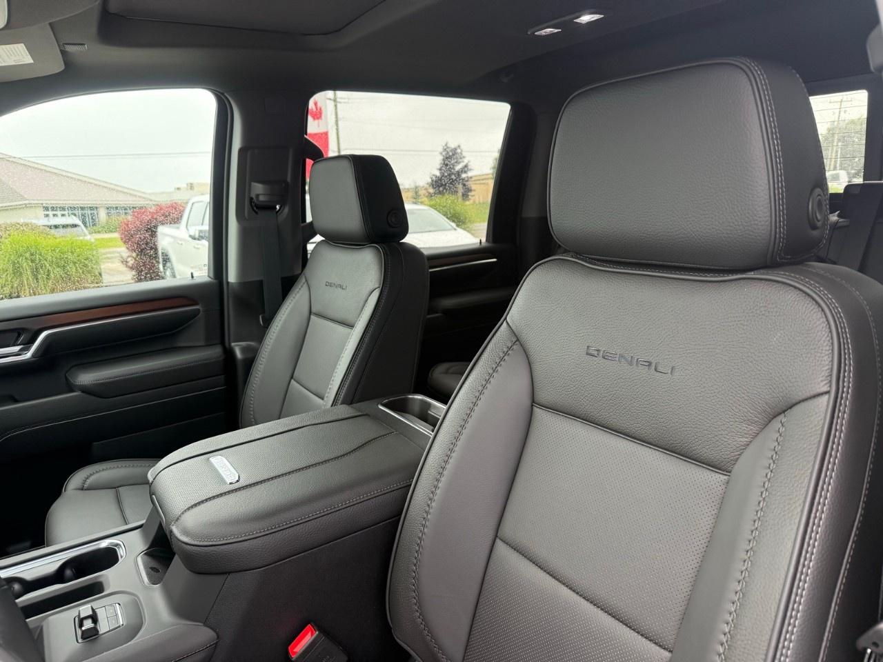 2026 GMC Sierra 2500 HD Crew Cab Standard Box 4-Wheel Drive Denali Photo