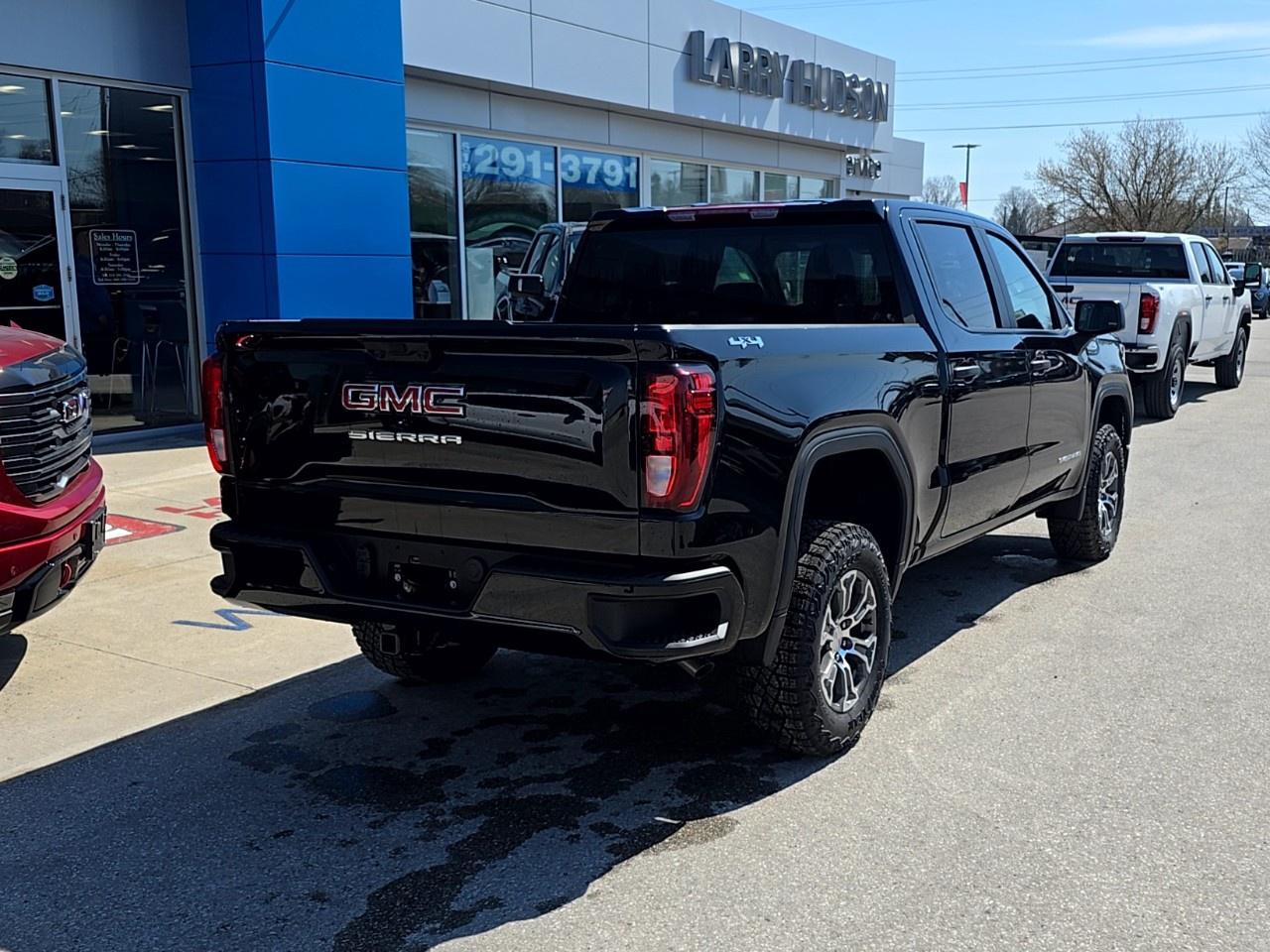 2026 GMC Sierra 1500 Crew Cab Short Box 4-Wheel Drive Pro Photo2