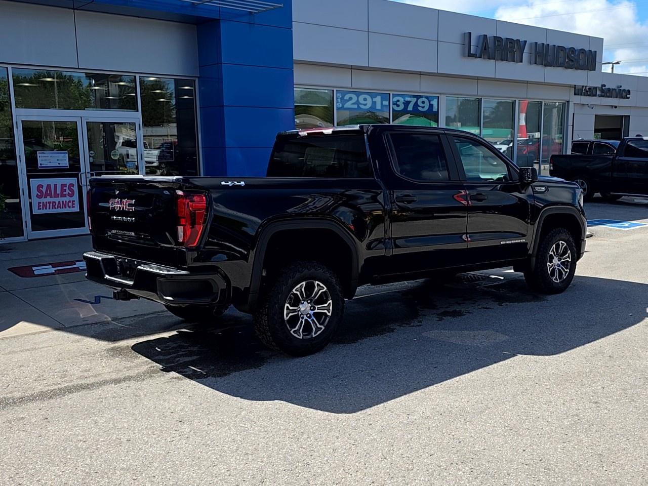 2026 GMC Sierra 1500 Crew Cab Short Box 4-Wheel Drive Pro Photo