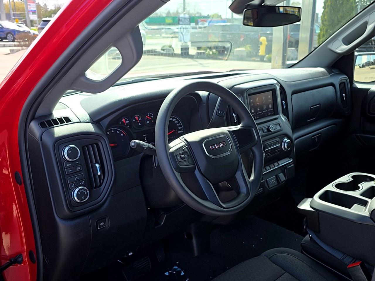 2026 GMC Sierra 1500 Crew Cab Short Box 4-Wheel Drive Pro Photo