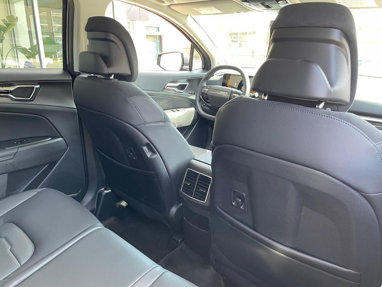 2026 Kia Sportage EX Premium AWD w/Black Interior Photo