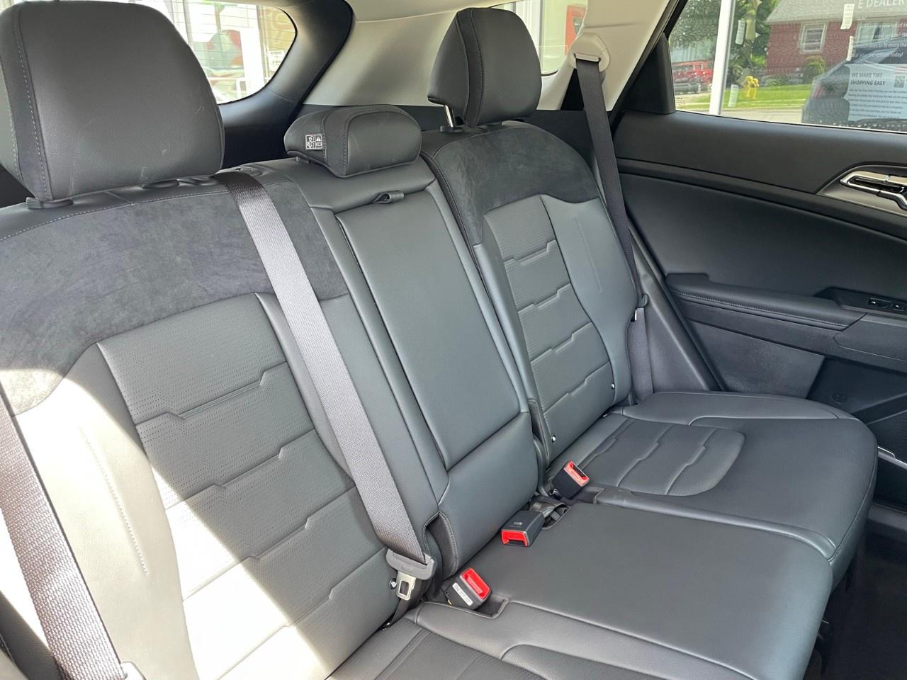 2026 Kia Sportage EX Premium AWD w/Black Interior Photo